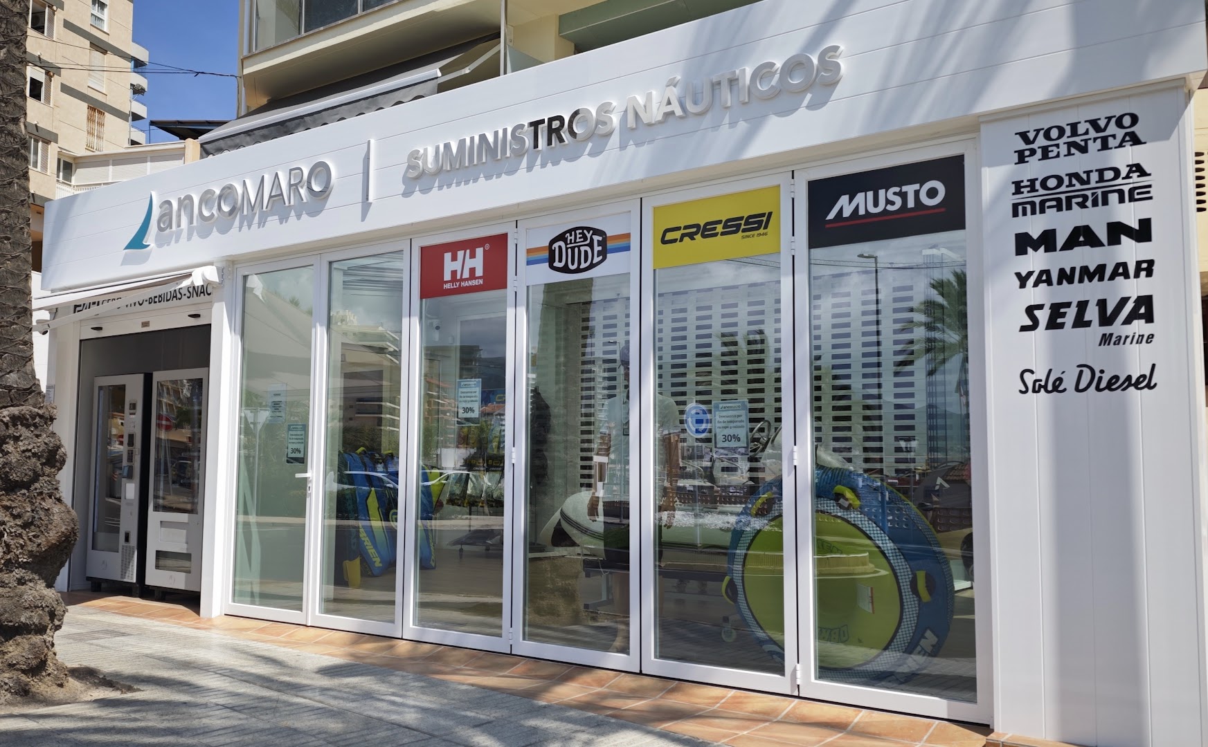 SUMINISTROS NÁUTICOS ANCOMARO 9