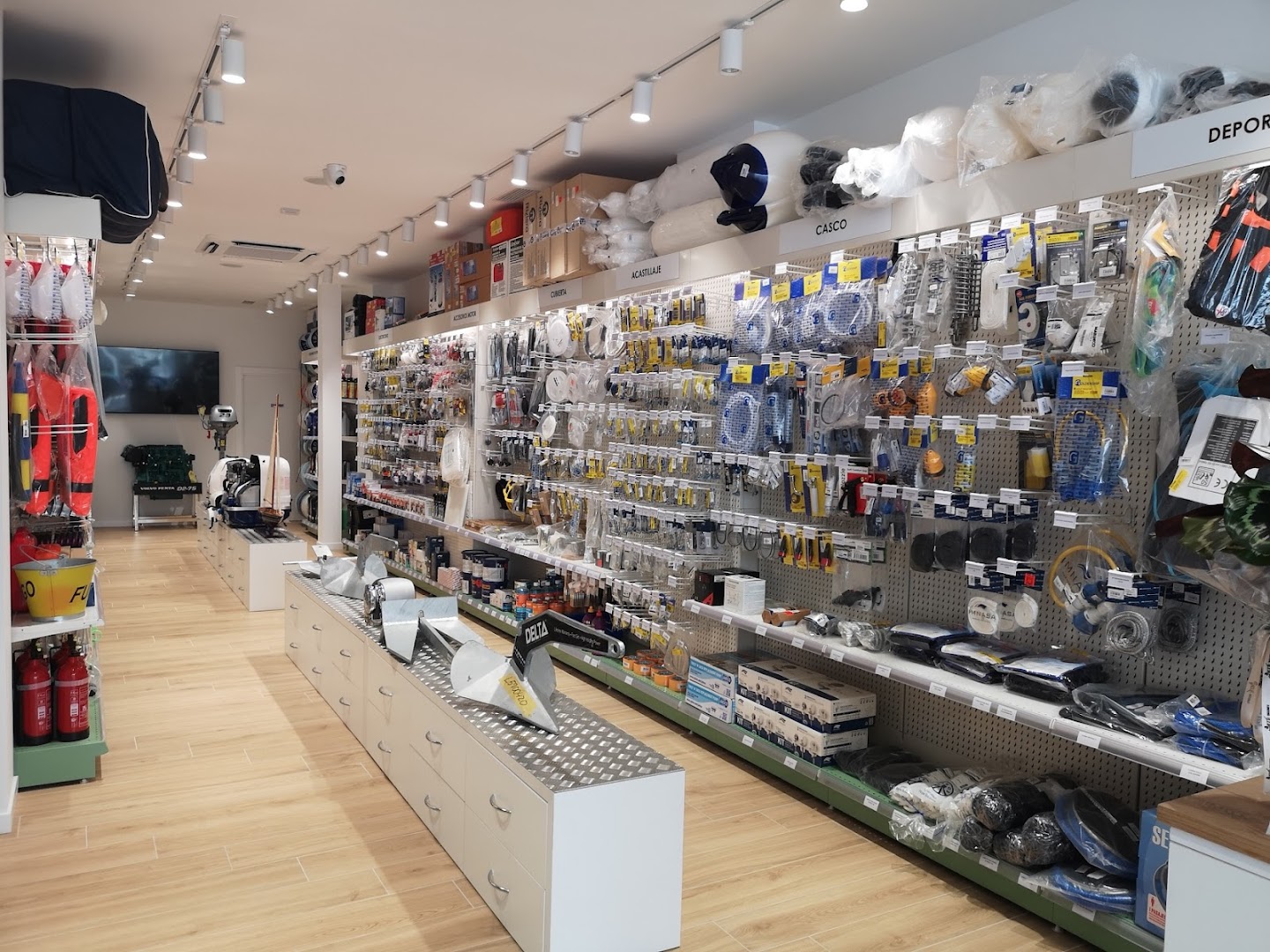 SUMINISTROS NÁUTICOS ANCOMARO