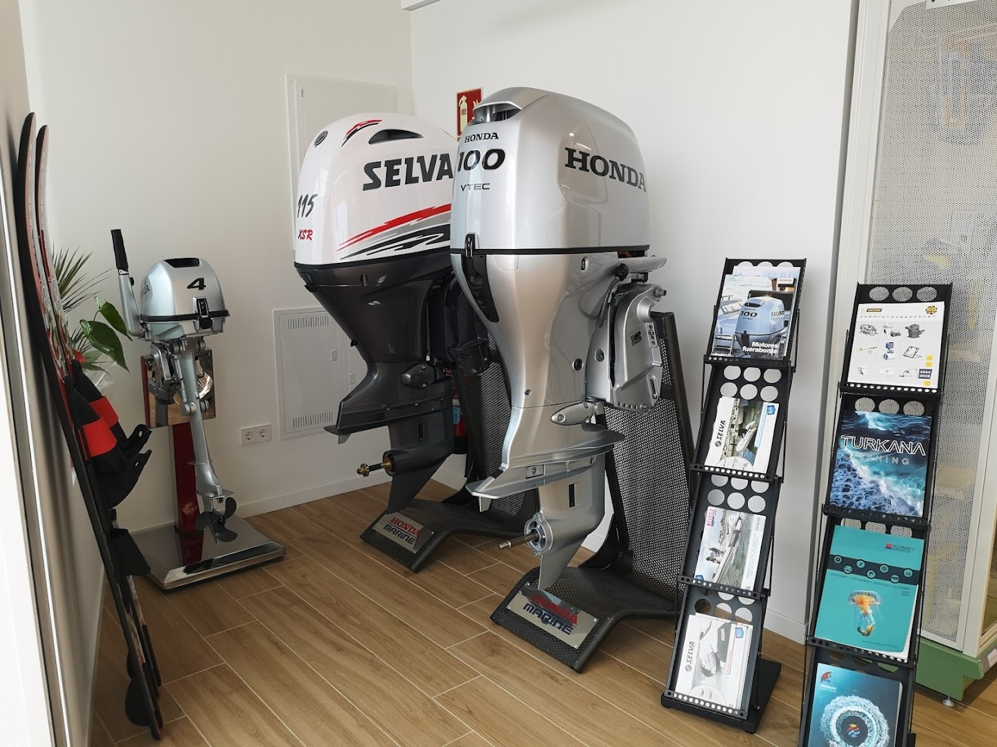 SUMINISTROS NÁUTICOS ANCOMARO 5