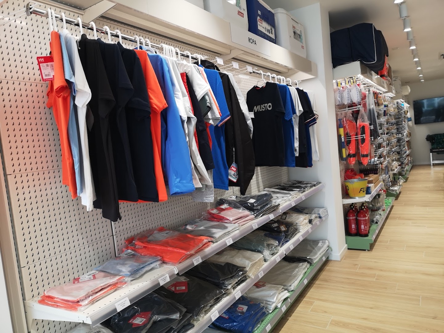 SUMINISTROS NÁUTICOS ANCOMARO 2