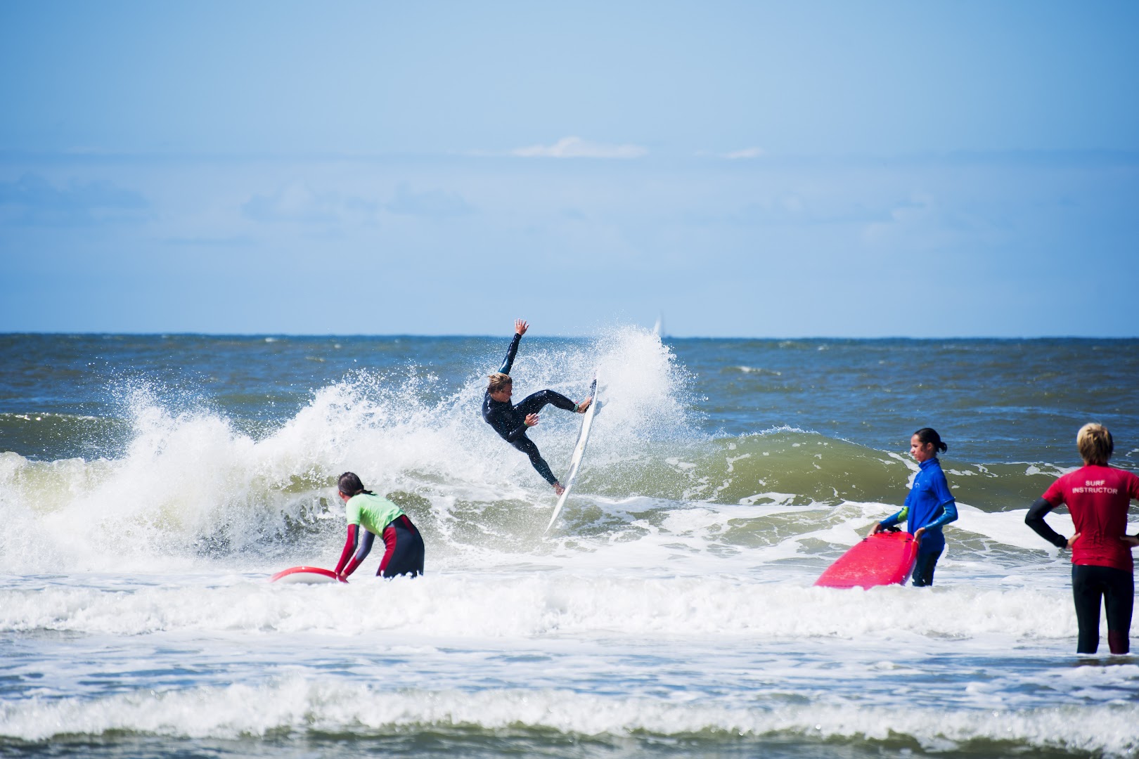Surfschool Texel Paal 17 5